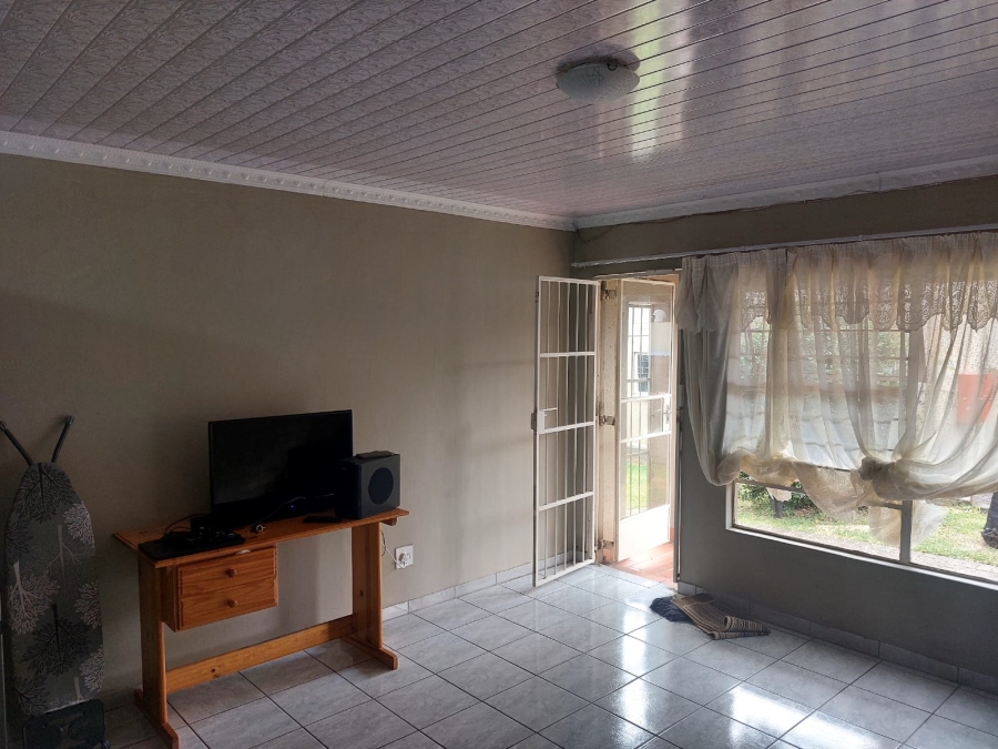 3 Bedroom Property for Sale in Geelhoutpark North West